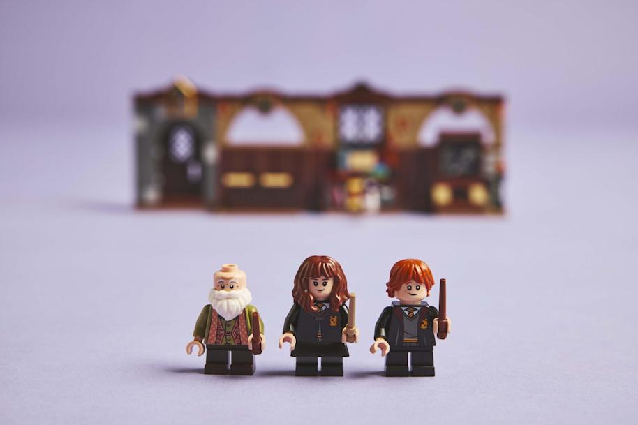 HP-LEGO-2025-charms-class