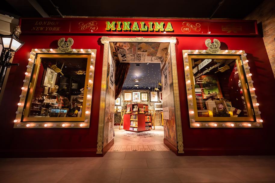 HPNY-Shop-MinaLima-Space