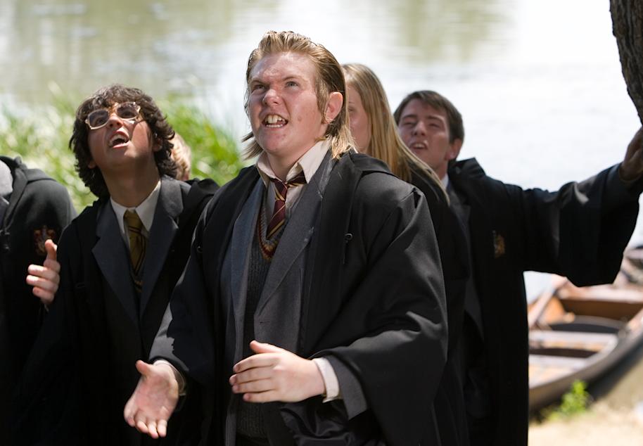 Peter Pettigrew Fact File Image peter-pettigrew_1_1800x1248